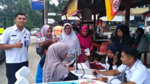 PELAKSANAAN KEGIATAN PELAYANAN PUBLIK DI PASAR SAPAN KOTA SAWAHLUNTO PELAKSANAAN KEGIATAN PELAYANAN PUBLIK DI PASAR SAPAN KOTA SAWAHLUNTO