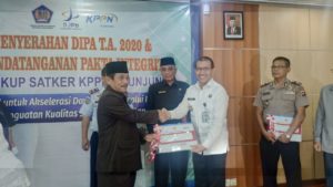 KEGIATAN PENYERAHAN DIPA TAHUN 2020 DI KPPN SIJUNJUNG