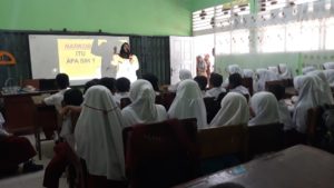 SOSIALISASI BAHAYA PENYALAHGUNAAN NARKOBA PADA LINGKUNGAN SEKOLAH DASAR DI KOTA SAWAHLUNTO