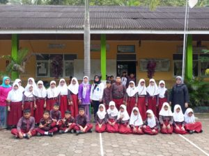 SOSIALISASI BAHAYA PENYALAHGUNAAN NARKOBA PADA LINGKUNGAN SEKOLAH DASAR DI KOTA SAWAHLUNTO