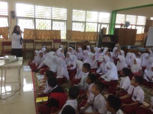 SOSIALISASI BAHAYA PENYALAHGUNAAN NARKOBA PADA LINGKUNGAN SEKOLAH DASAR DI KOTA SAWAHLUNTO
