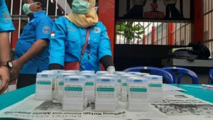 KEGIATAN TES URINE PADA JAJARAN PIMPINAN DAN PEGAWAI DI RUTAN KELAS IIB SAWAHLUNTO,  LAPAS NARKOTIKA KELAS III SAWAHLUNTO DAN  LAPAS KLAS IIB MUARO SIJUNJUNG