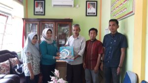 MONITORING DAN EVALUASI PELAKSANAAN PROGRAM PEMBERDAYAAN MASYARAKAT DI LINGKUNGAN MASYARAKAT MONITORING DAN EVALUASI PELAKSANAAN PROGRAM PEMBERDAYAAN MASYARAKAT DI LINGKUNGAN MASYARAKAT
