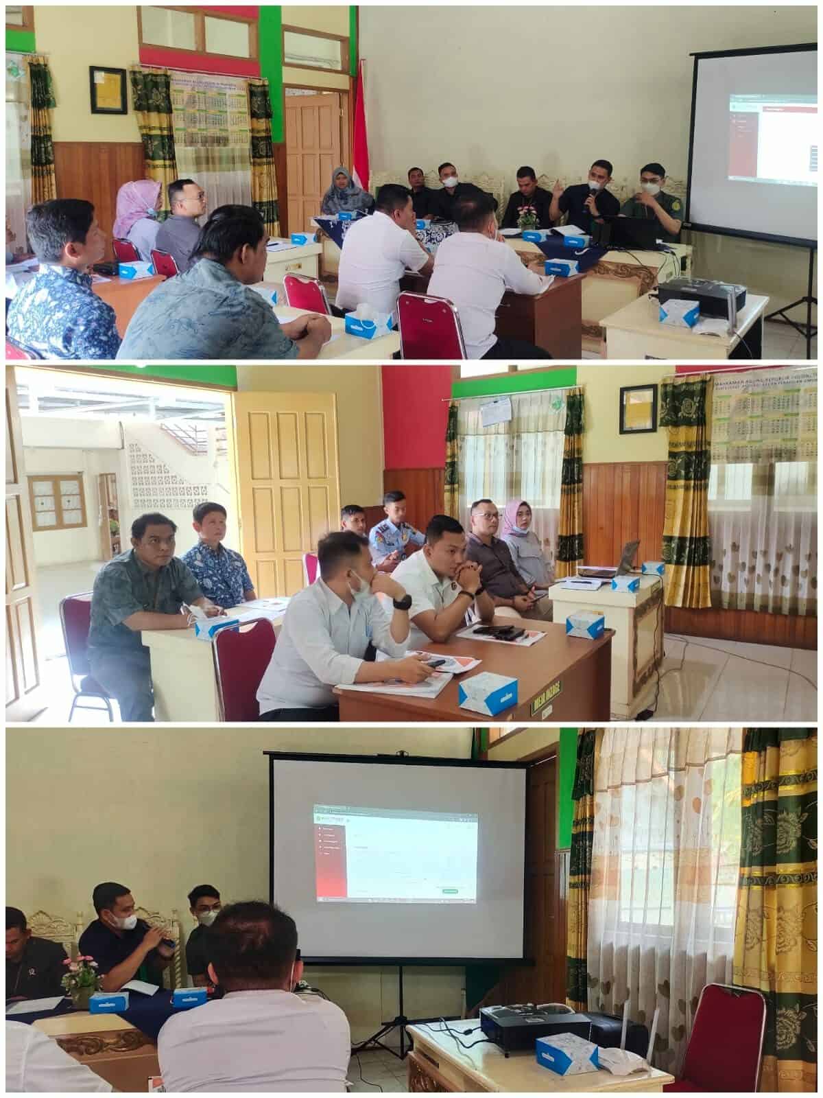 Kegiatan Sosialisasi e-BERPADU di Pengadilan Negeri Muaro Kegiatan Sosialisasi e-BERPADU di Pengadilan Negeri Muaro
