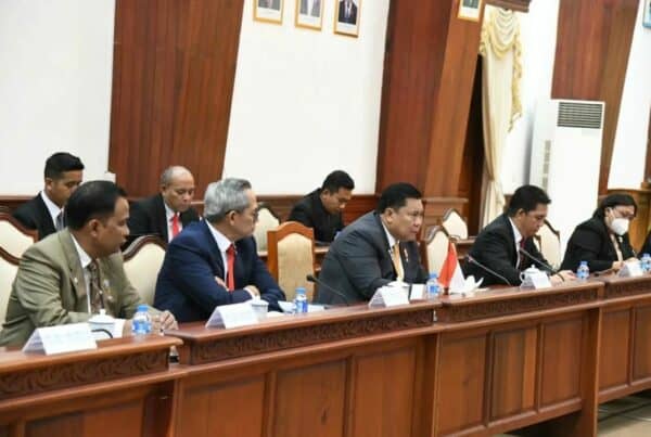 BILATERAL MEETING ANTARA BNN RI DENGAN LCDC LAOS UNTUK MENGUNGKAP JARINGAN INTERNASIONAL GOLDEN TRIANGLE Konsep Otomatis