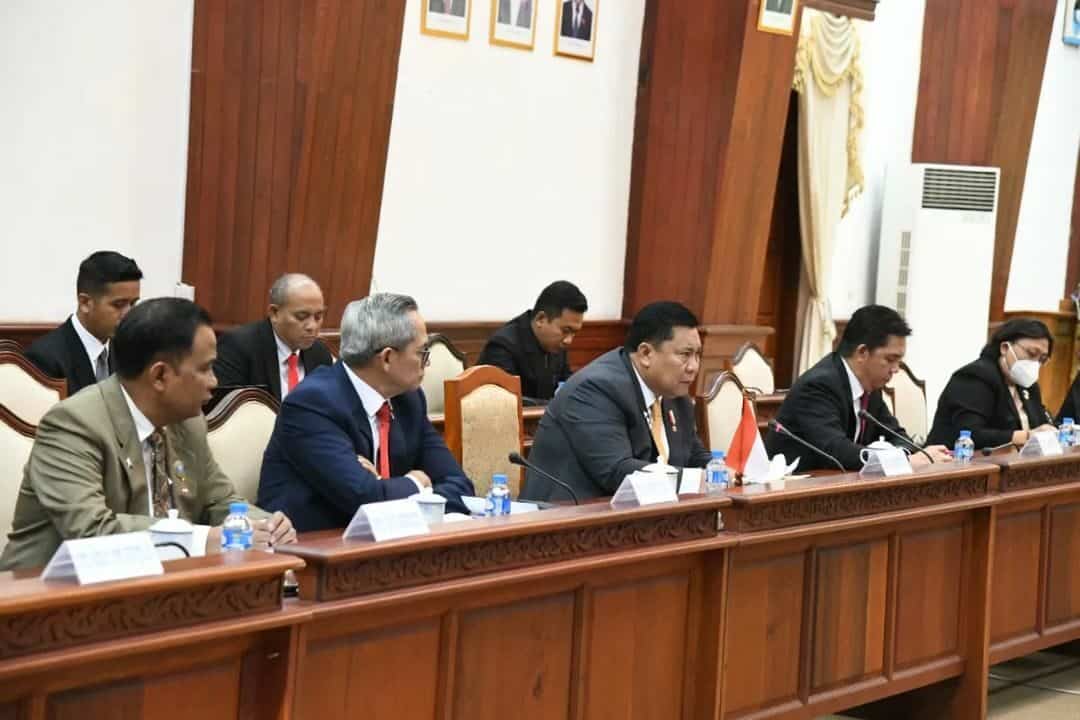 BILATERAL MEETING ANTARA BNN RI DENGAN LCDC LAOS UNTUK MENGUNGKAP JARINGAN INTERNASIONAL GOLDEN TRIANGLE Konsep Otomatis